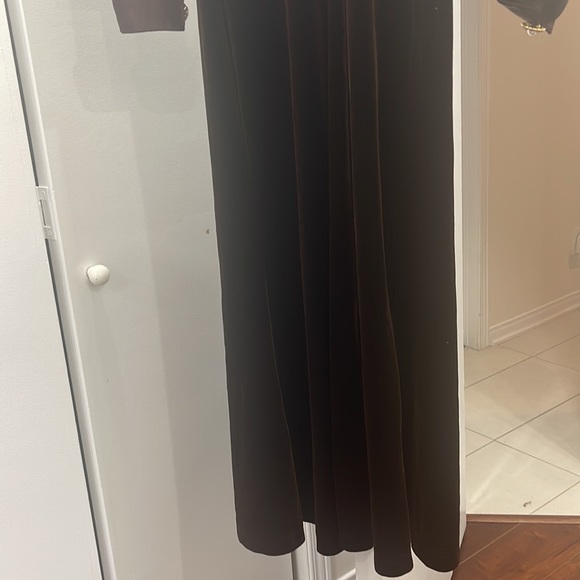 vintage Luxury Dress /bought 7 M ago in Paris. (gainedweight)can’t use it - Picture 3 of 9